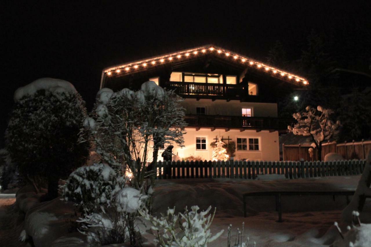 Haus Brandstatter Apartamento Eben Im Pongau Exterior foto